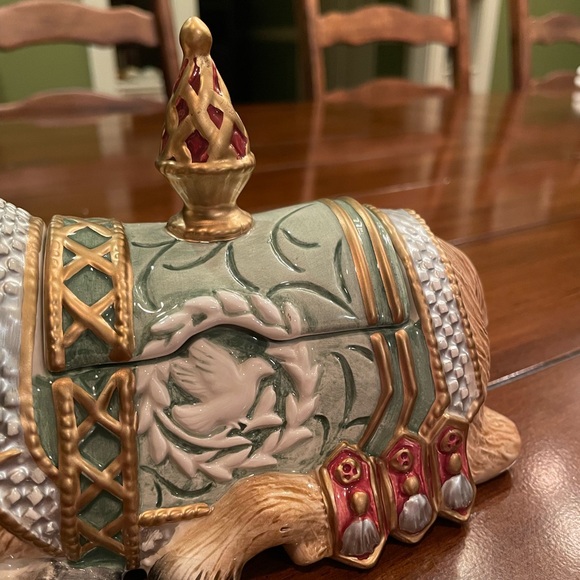 Fitz and Floyd Santa deer lidded trinket box from Georgian collection - Picture 10 of 17